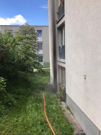 Stuttgart-Freiberg: Kellerbrand in Mehrfamilienhaus